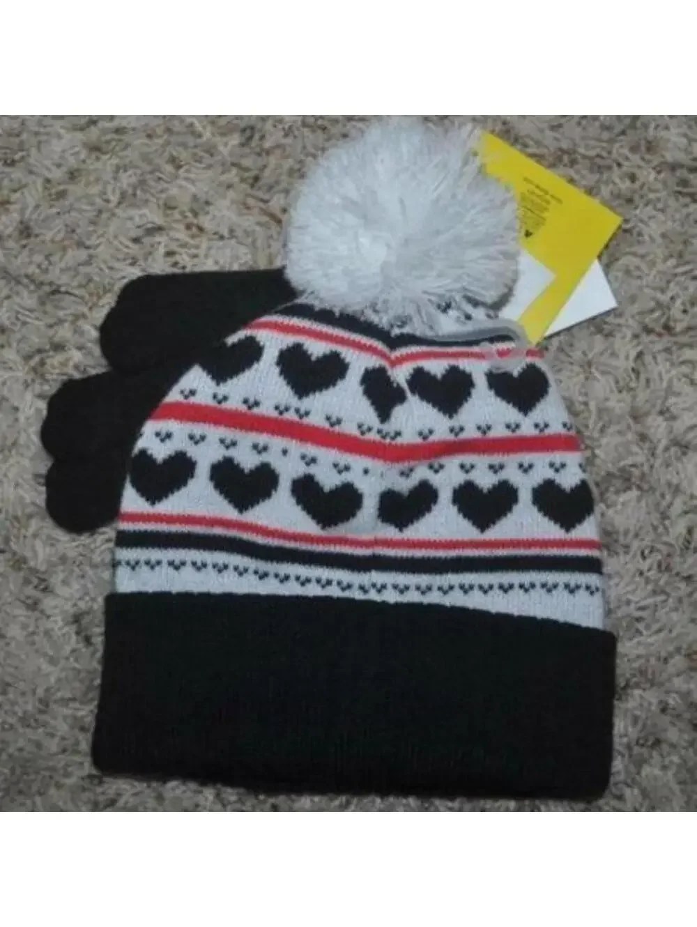 Girls Disney Minnie Mouse Winter Hat & Gloves Black White Hearts 2 Pc Set Beanie